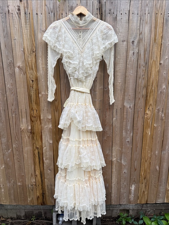 Gunne Sax Dresses & Skirts - Gunne Sax 70s bridal collection prairie Lace Dress